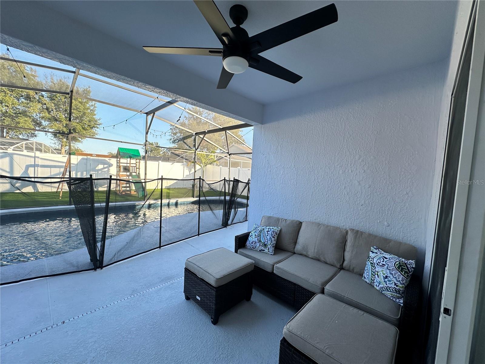 Image 14 of 40 For 17410 Woodcrest Way