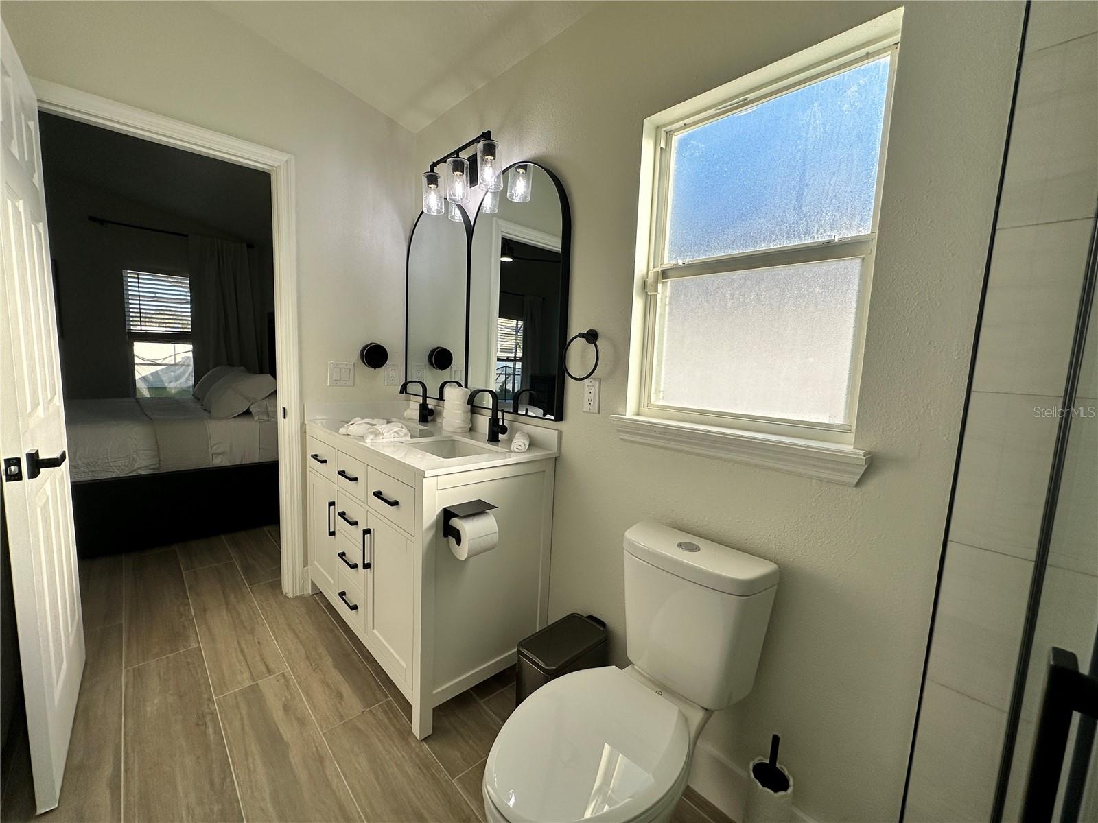 Image 34 of 40 For 17410 Woodcrest Way