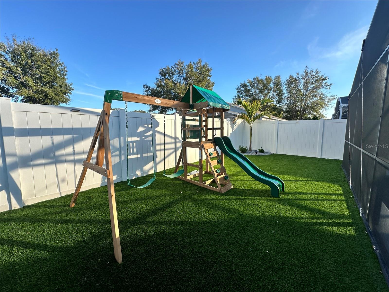 Image 38 of 40 For 17410 Woodcrest Way