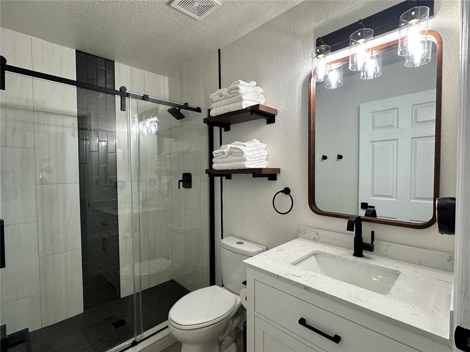 Image 8 of 40 For 17410 Woodcrest Way