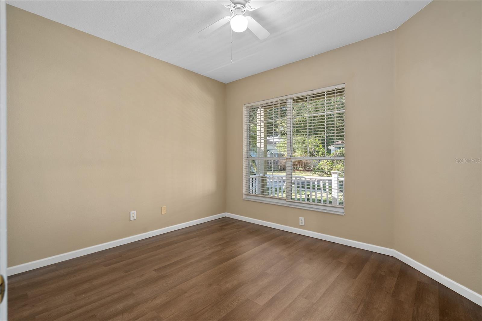 Image 17 of 38 For 1513 Harrier Drive