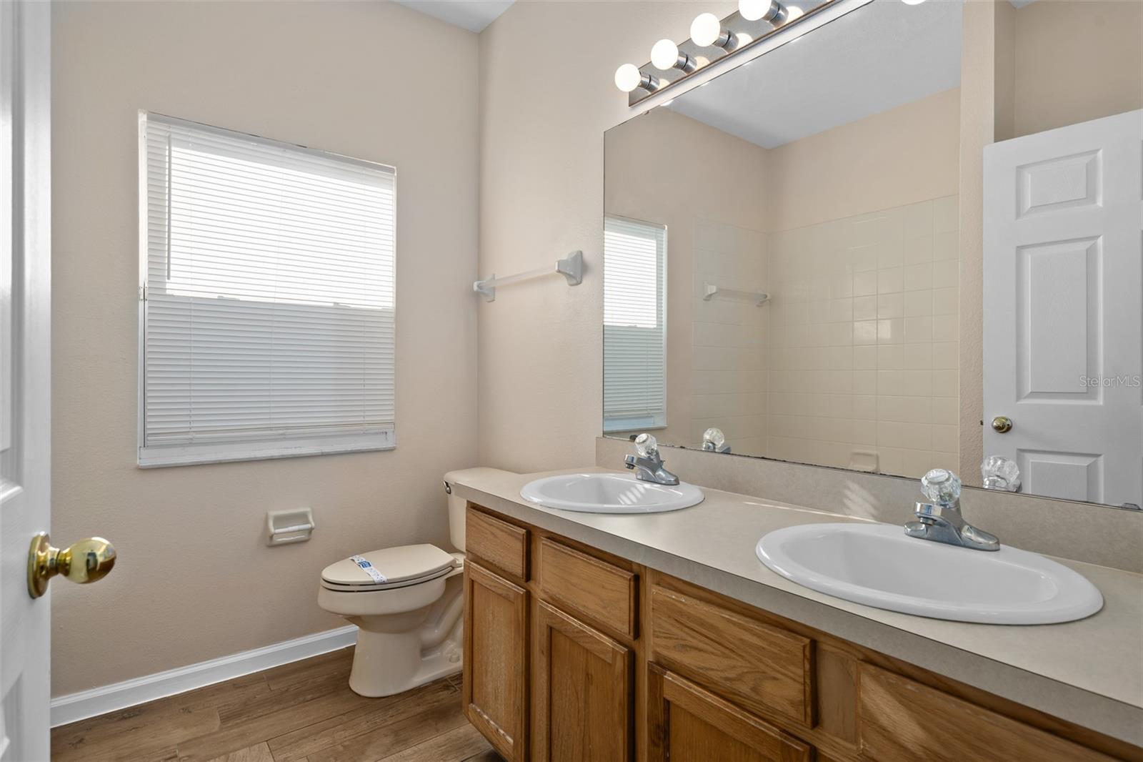 Image 19 of 38 For 1513 Harrier Drive