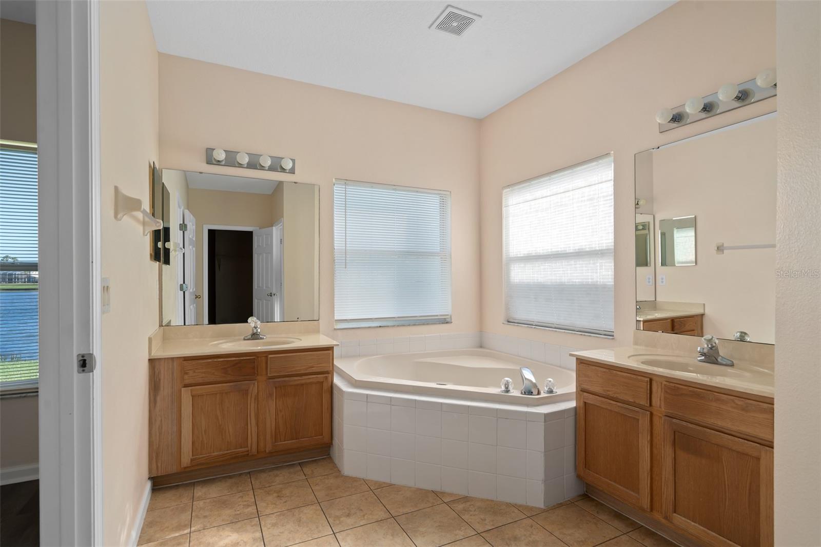 Image 25 of 38 For 1513 Harrier Drive