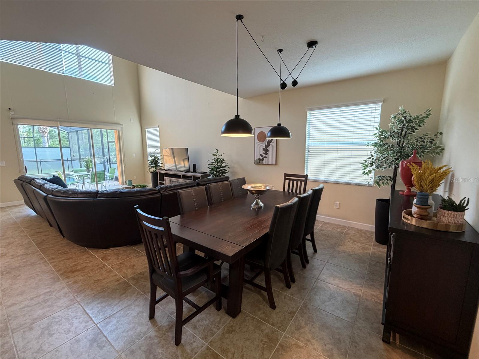 Image 11 of 33 For 8958 Sugar Palm Road