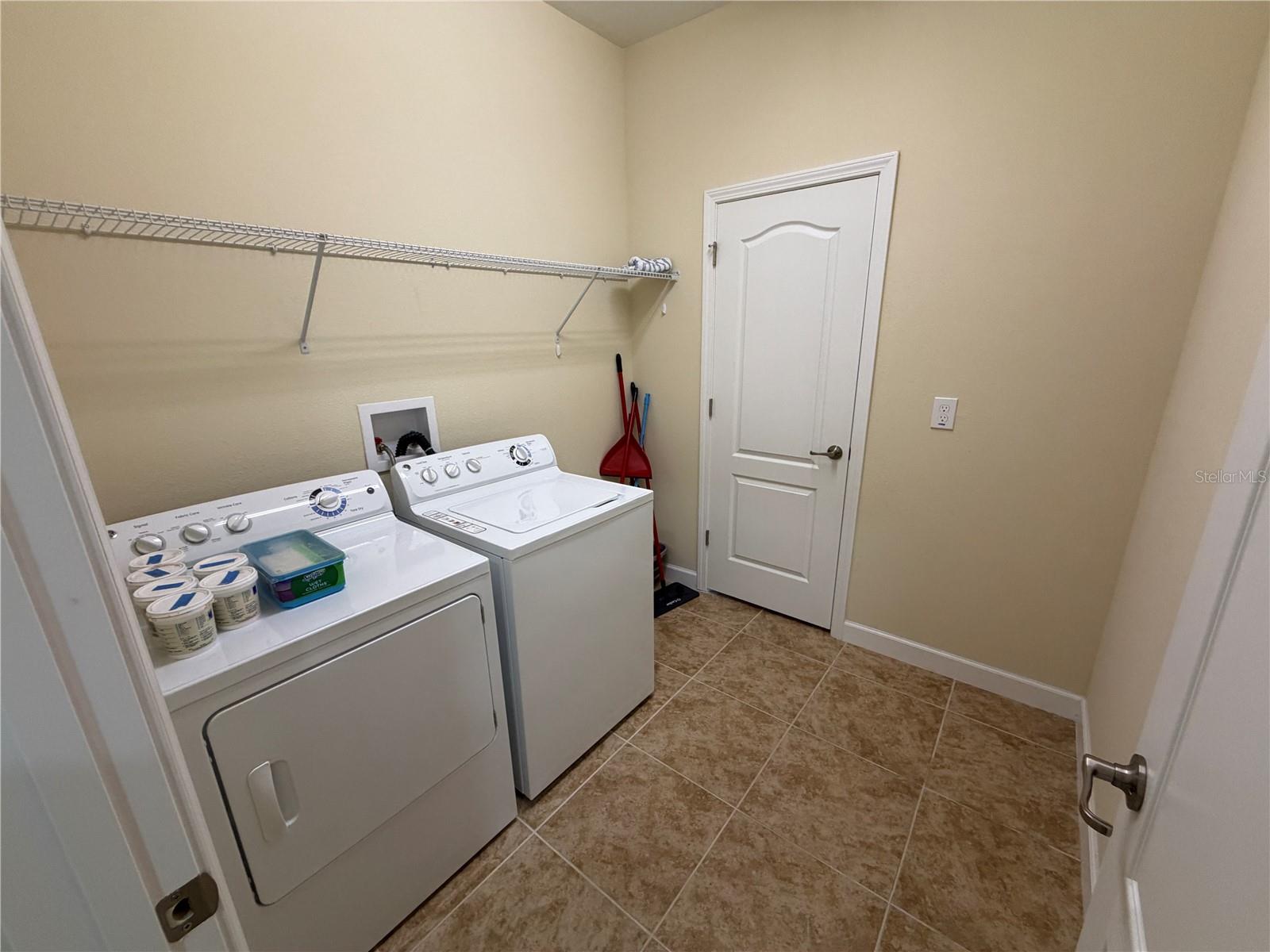 Image 16 of 33 For 8958 Sugar Palm Road