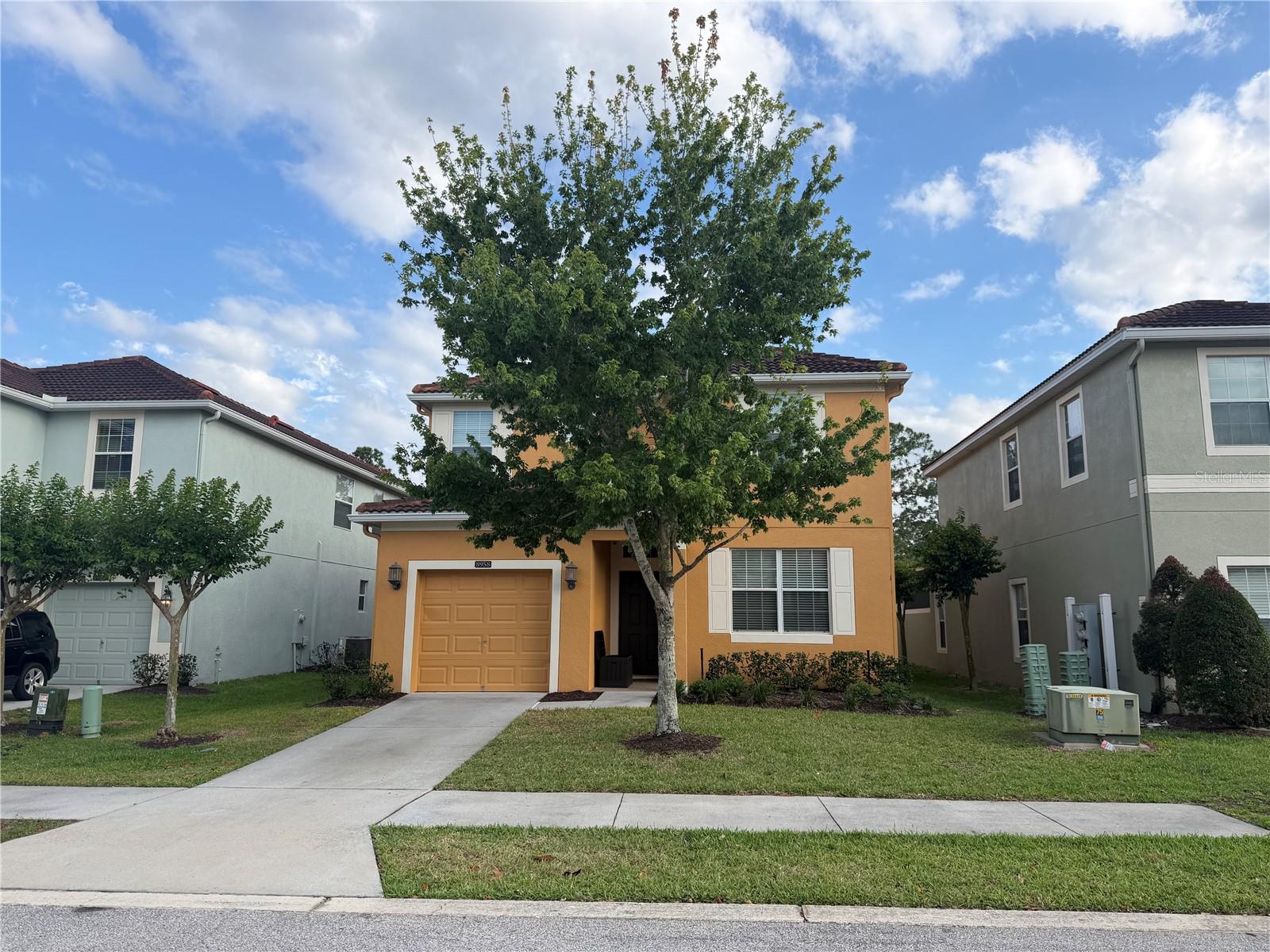 Image 2 of 33 For 8958 Sugar Palm Road