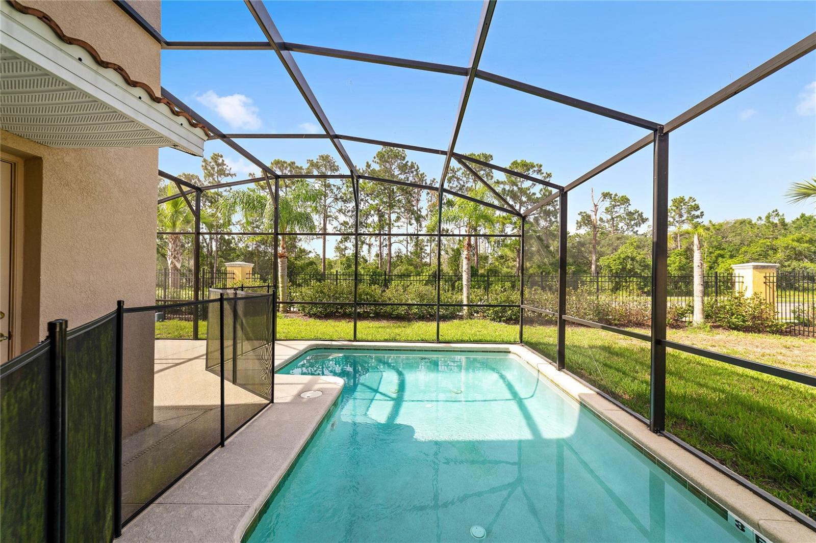 Image 27 of 33 For 8958 Sugar Palm Road