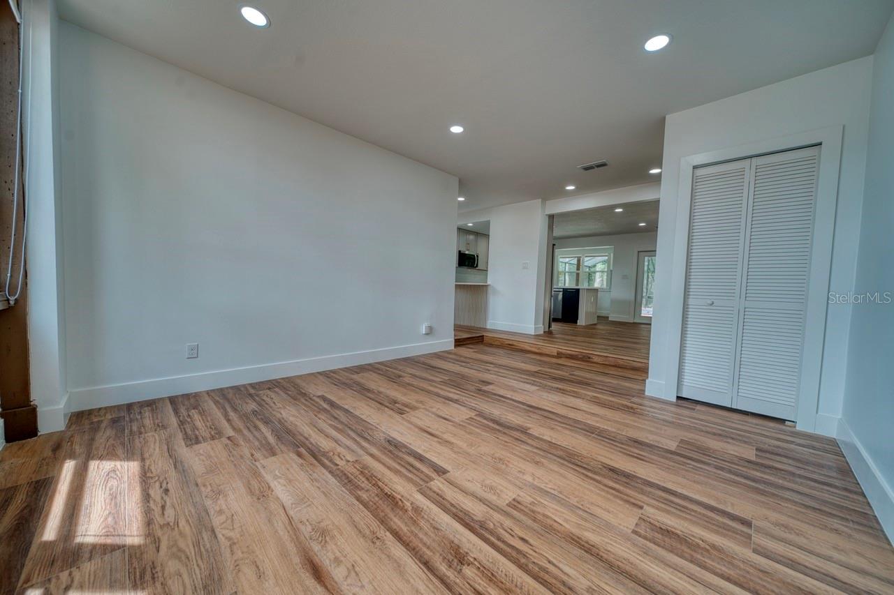 Image 23 of 62 For 1542 Sugarwood Circle
