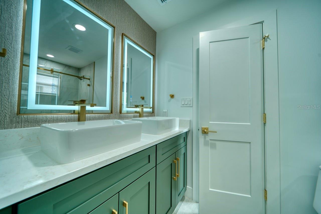 Image 32 of 62 For 1542 Sugarwood Circle
