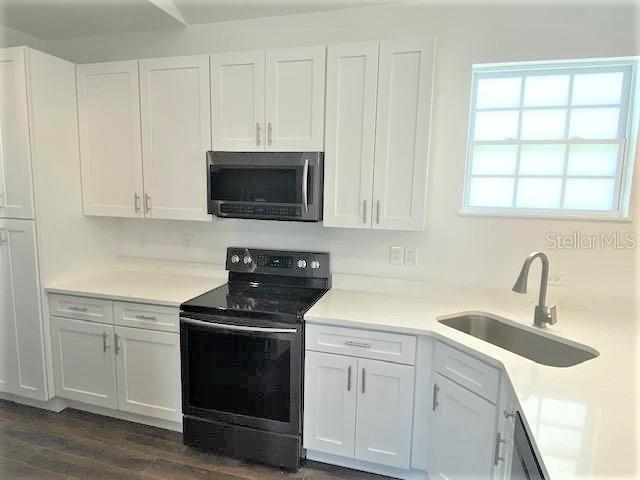 Image 4 of 15 For 1128 Rush Street B