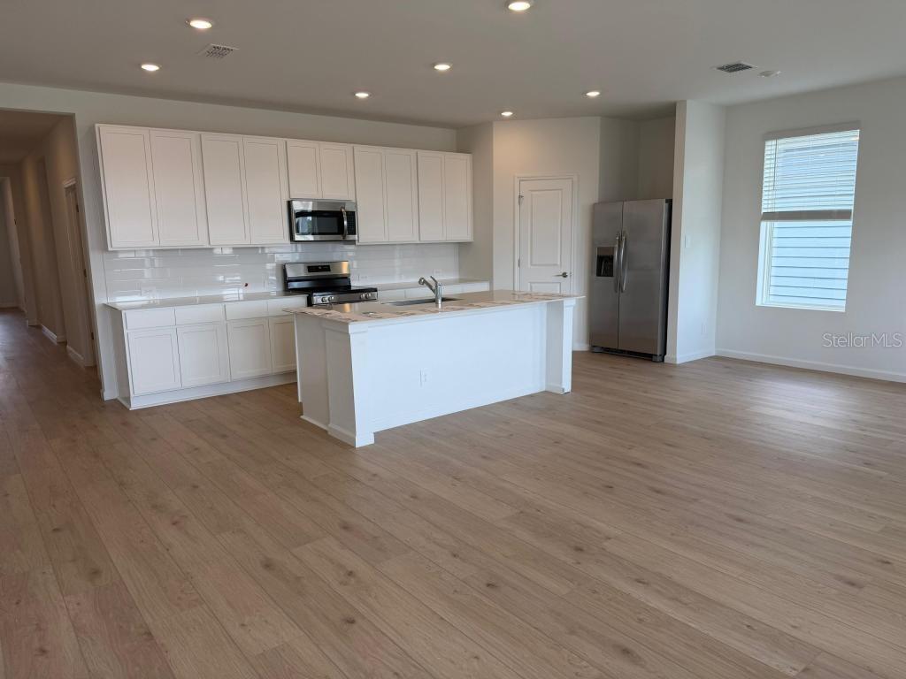 Image 2 of 13 For 4371 Vibernum Avenue A