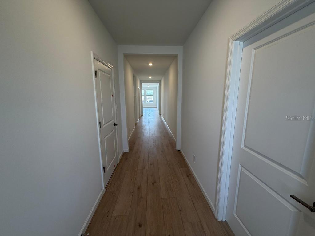 Image 5 of 13 For 4371 Vibernum Avenue A
