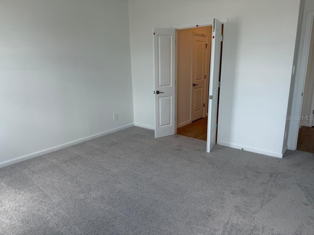 Image 6 of 13 For 4371 Vibernum Avenue A