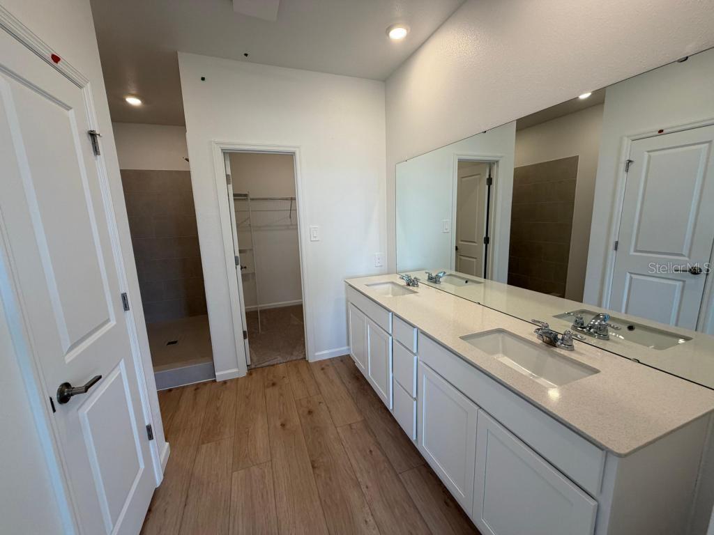 Image 7 of 13 For 4371 Vibernum Avenue A