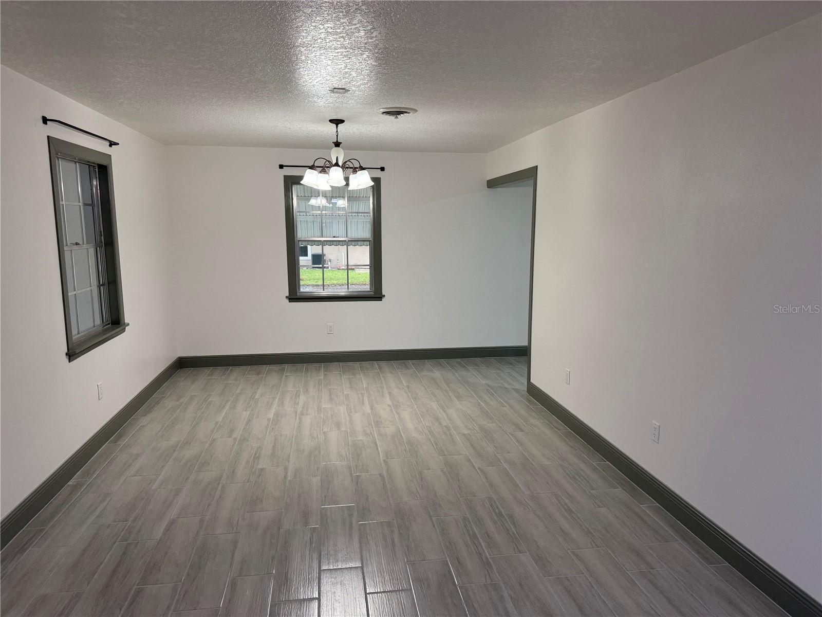Image 9 of 23 For 1800 Demastus Lane