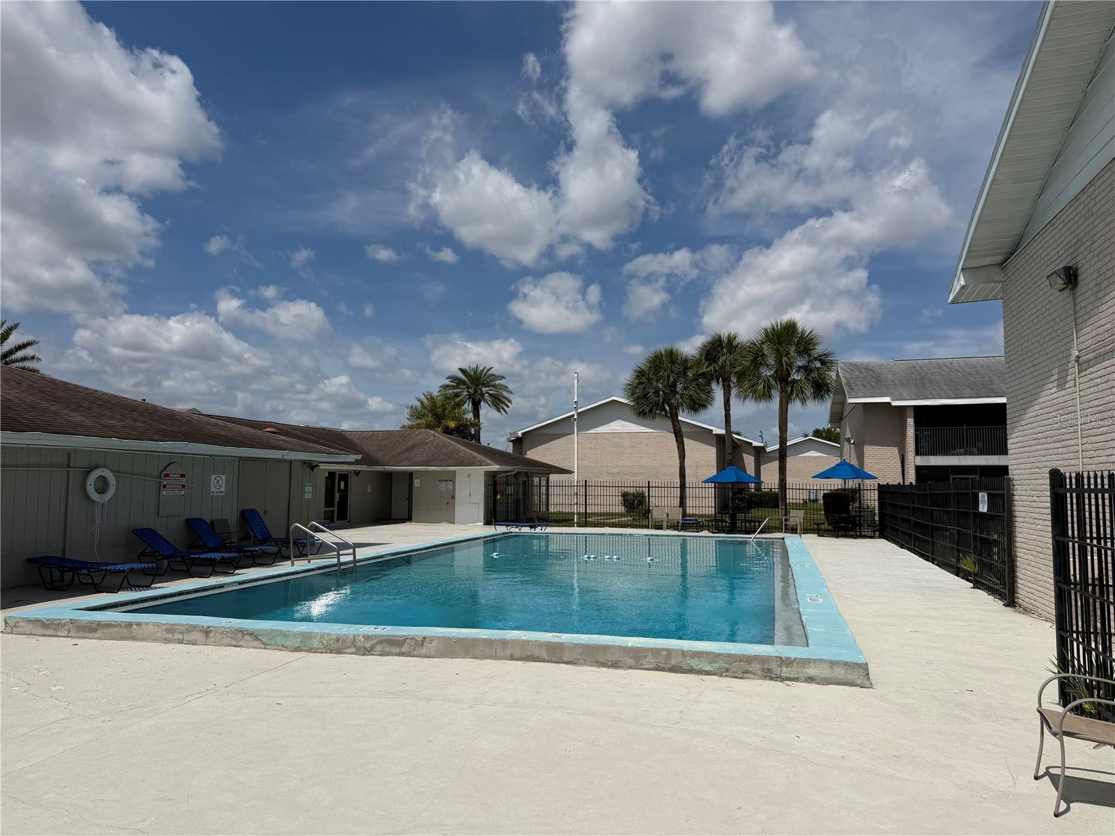 Image 5 of 5 For 843 Sky Lake Circle D