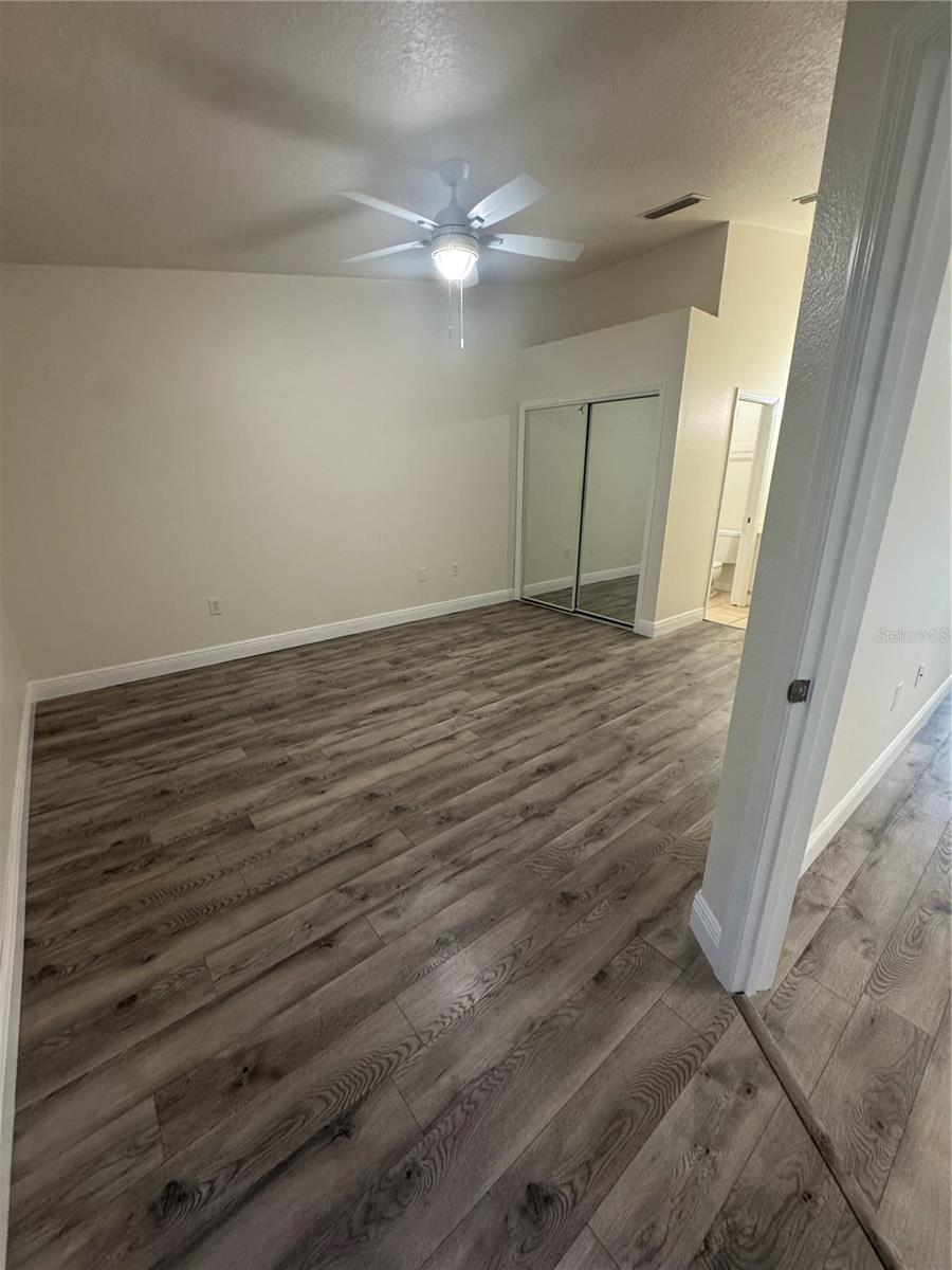 Image 12 of 13 For 2880 Club Cortile Circle B