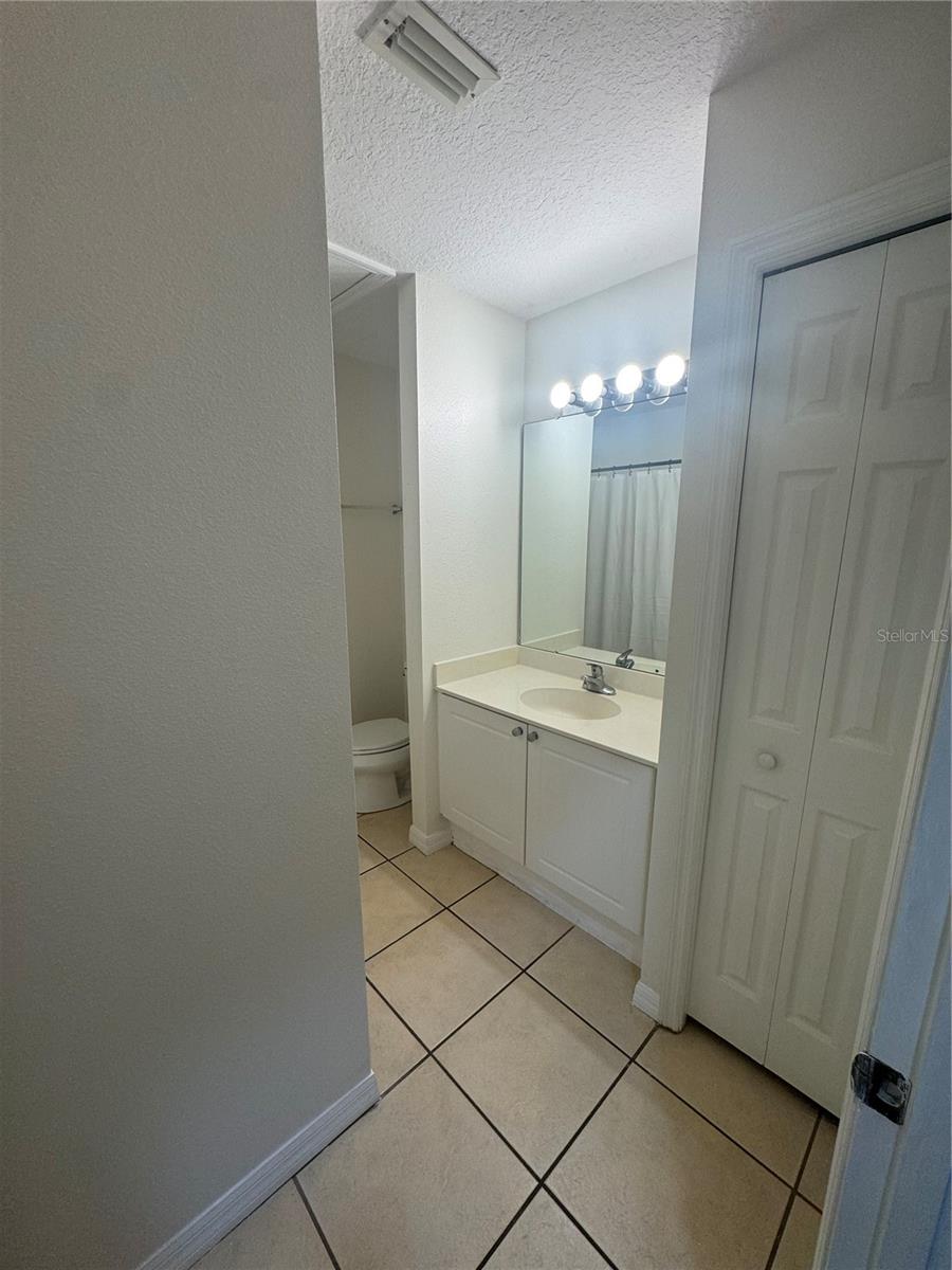 Image 13 of 13 For 2880 Club Cortile Circle B