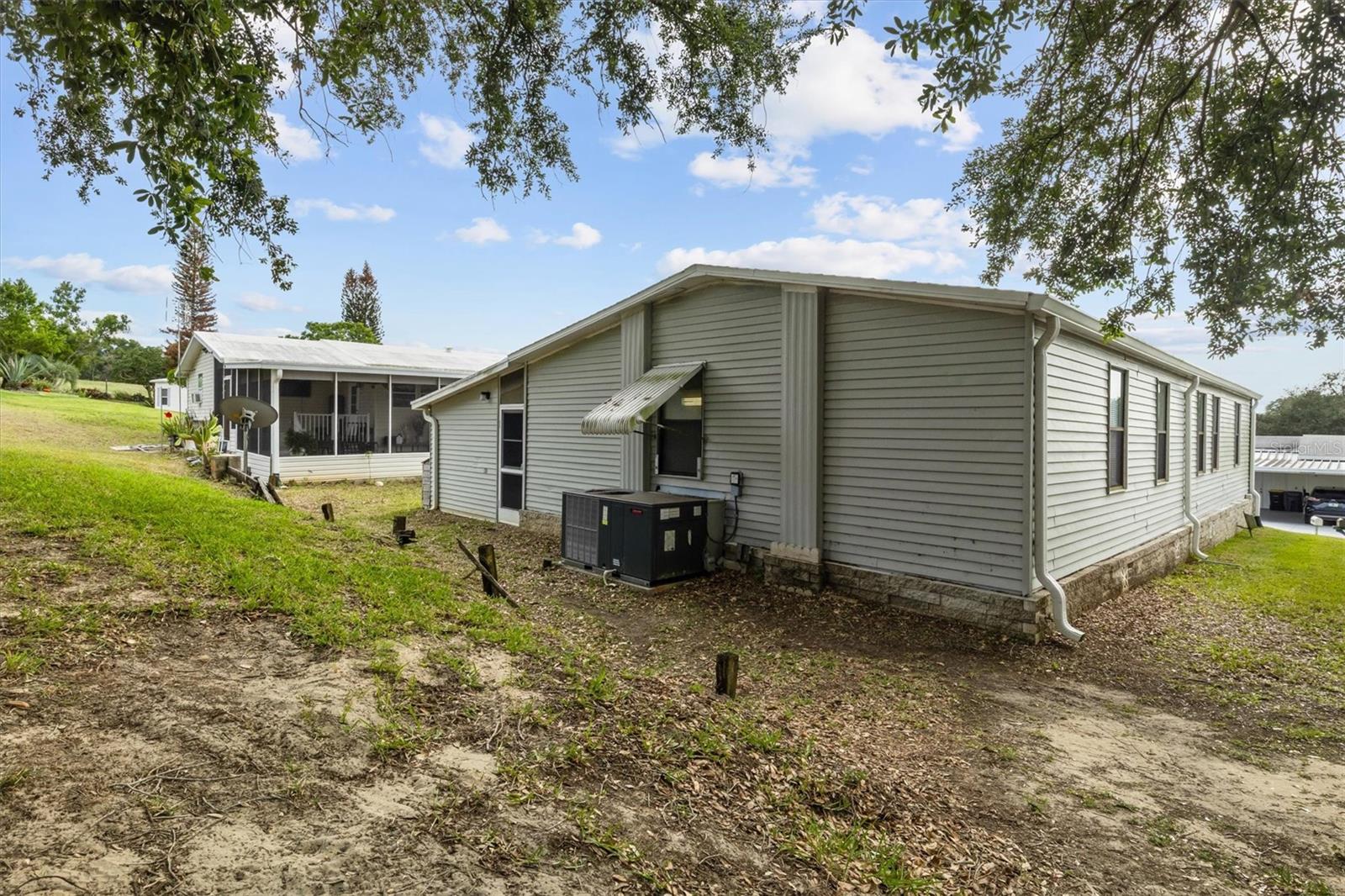 Image 31 of 40 For 347 Edgewood Boulevard