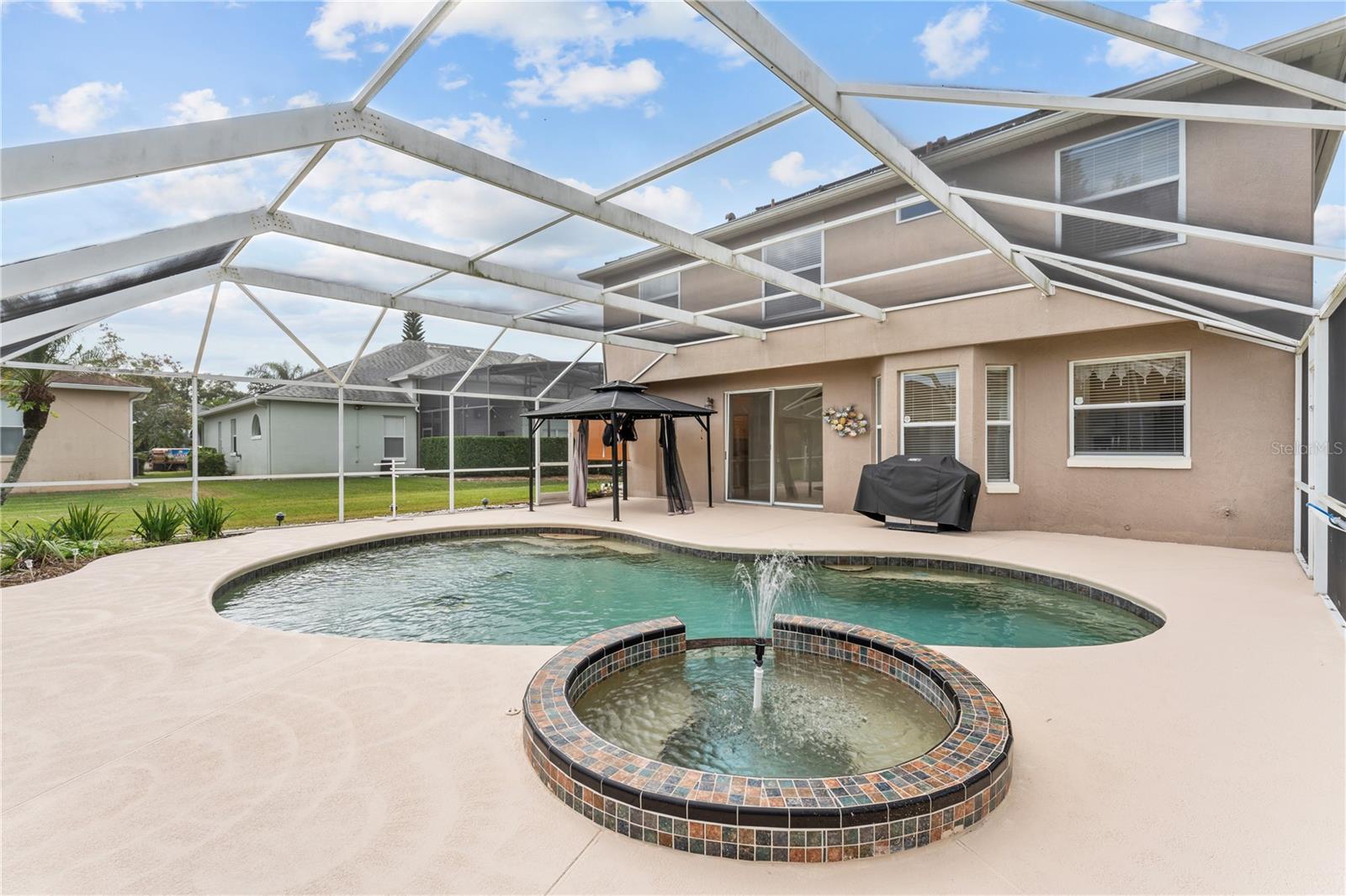 Image 38 of 42 For 617 Lakescape Court