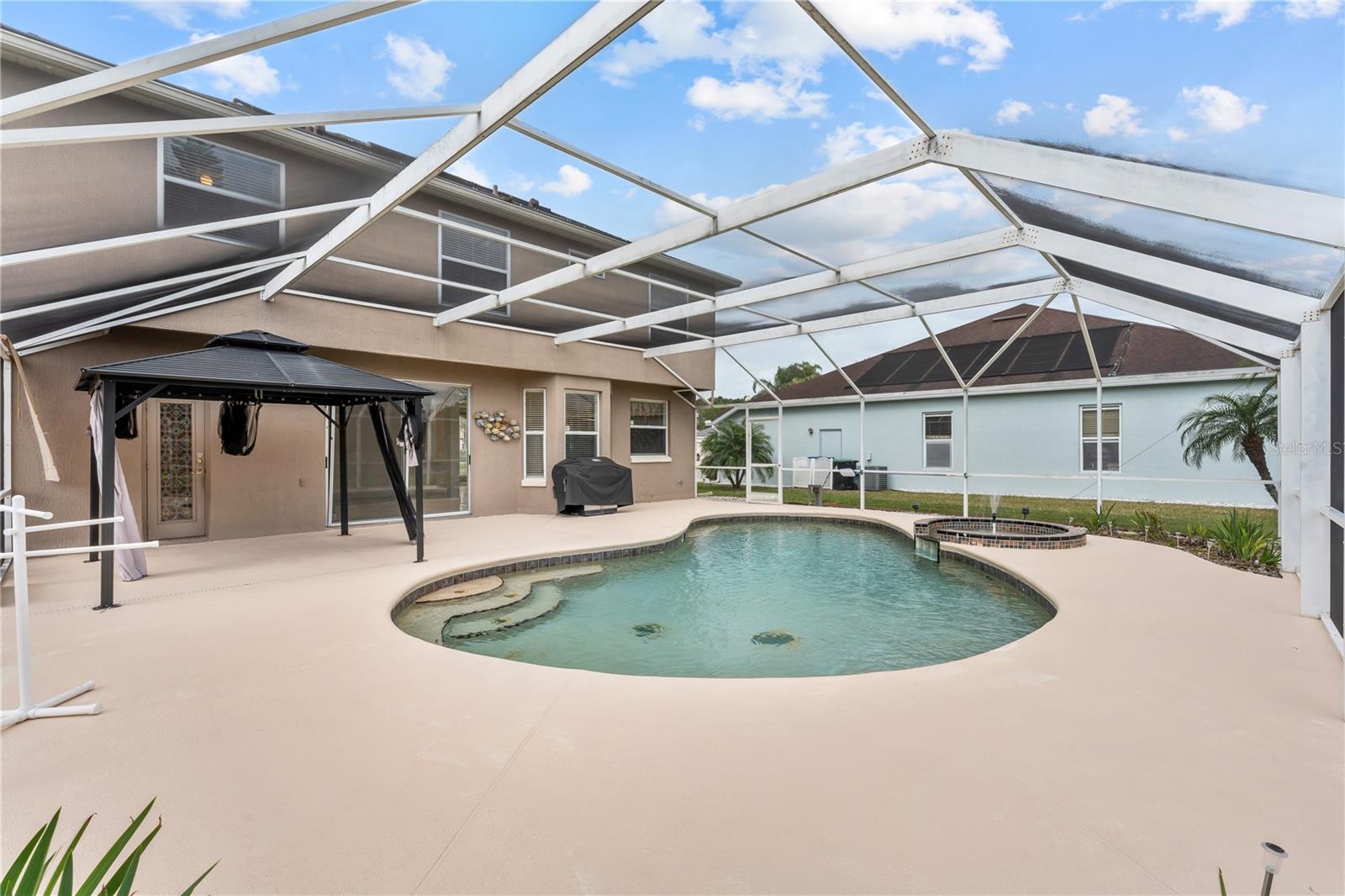 Image 39 of 42 For 617 Lakescape Court