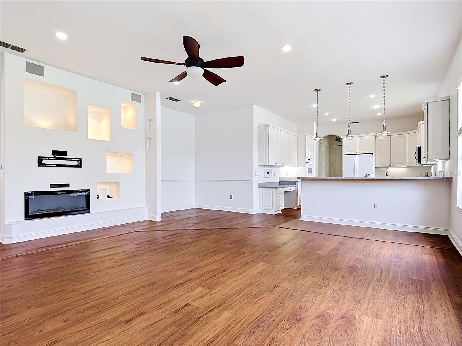 Image 11 of 83 For 294 Addison Drive