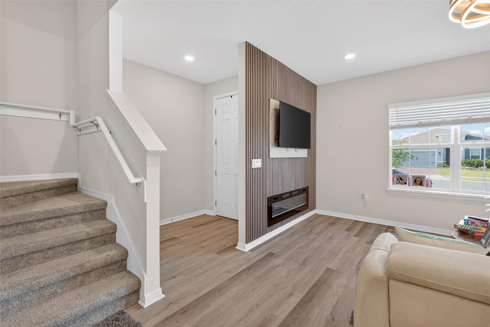 Image 8 of 28 For 5752 Anders Way