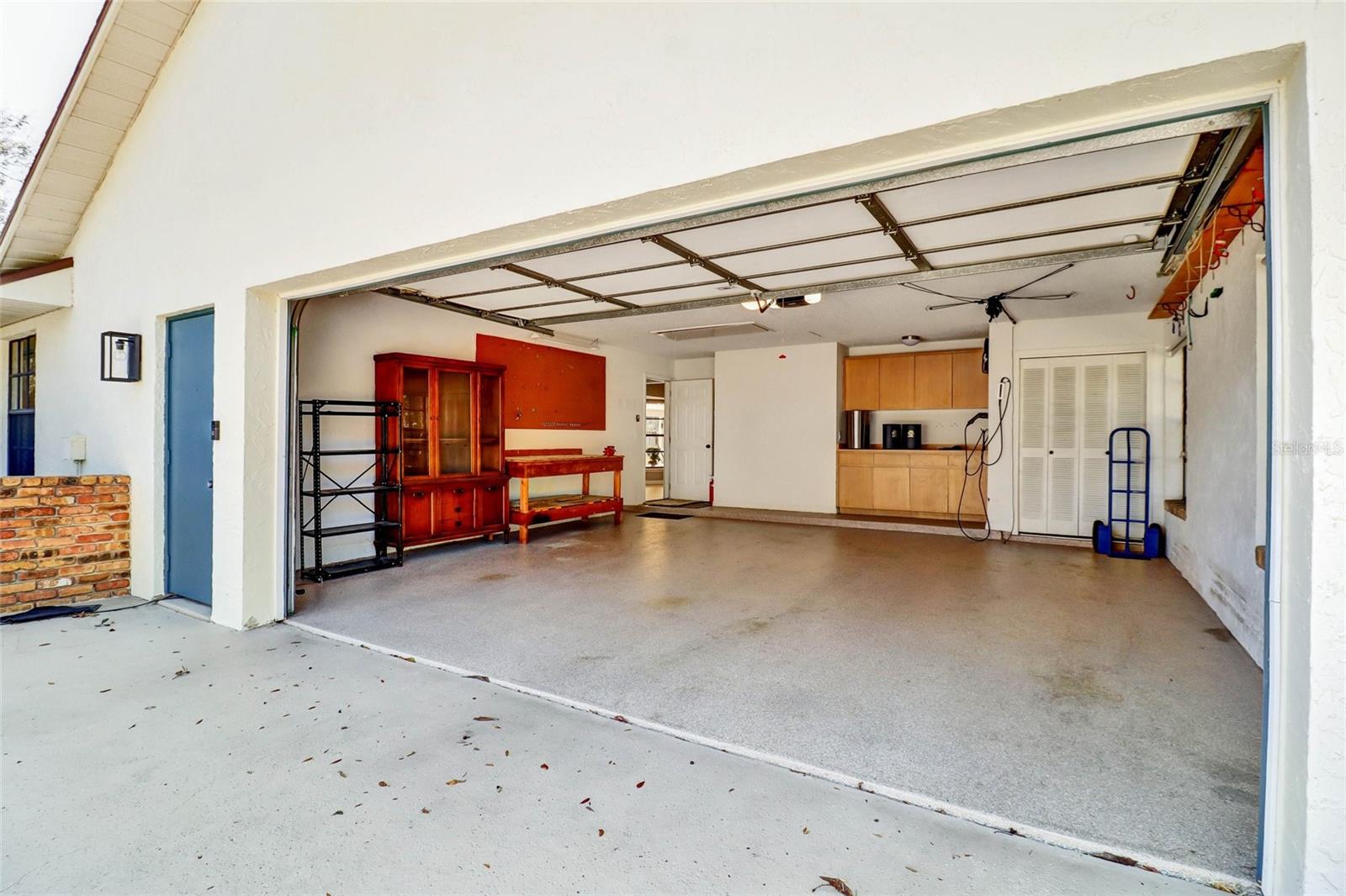 Image 42 of 62 For 4318 Woodtree Lane