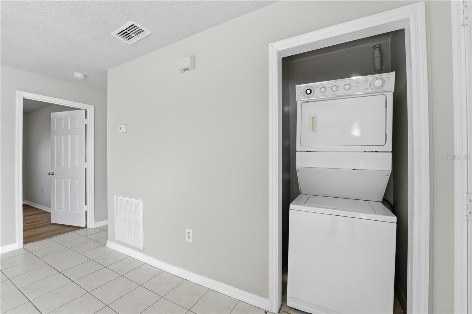 Image 17 of 46 For 1830 2nd Street Nw A
