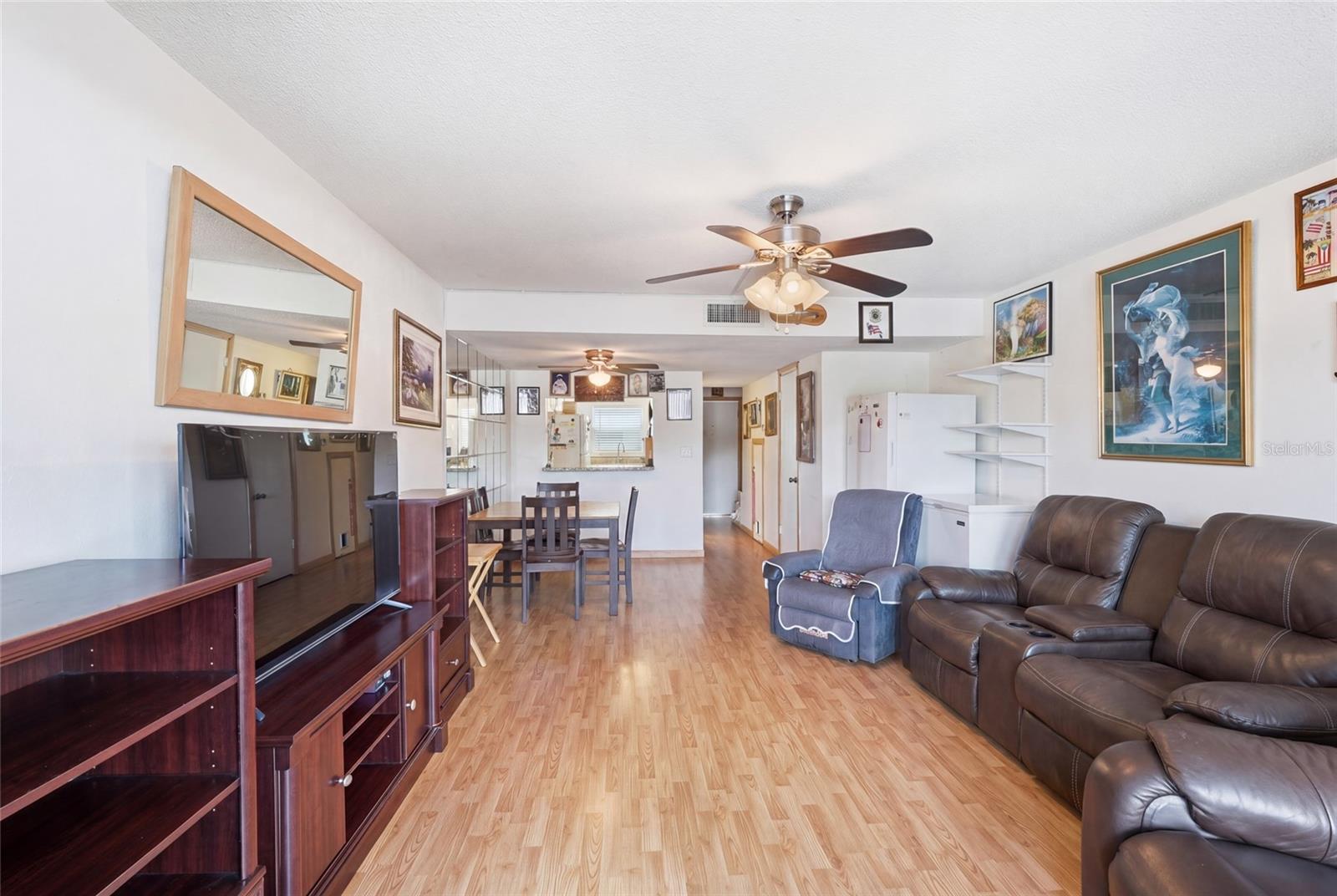 Image 13 of 25 For 404 Orlando Avenue 11b