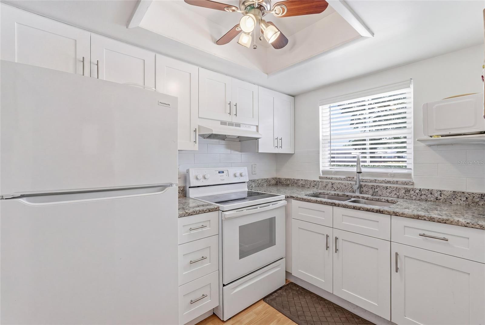 Image 2 of 25 For 404 Orlando Avenue 11b