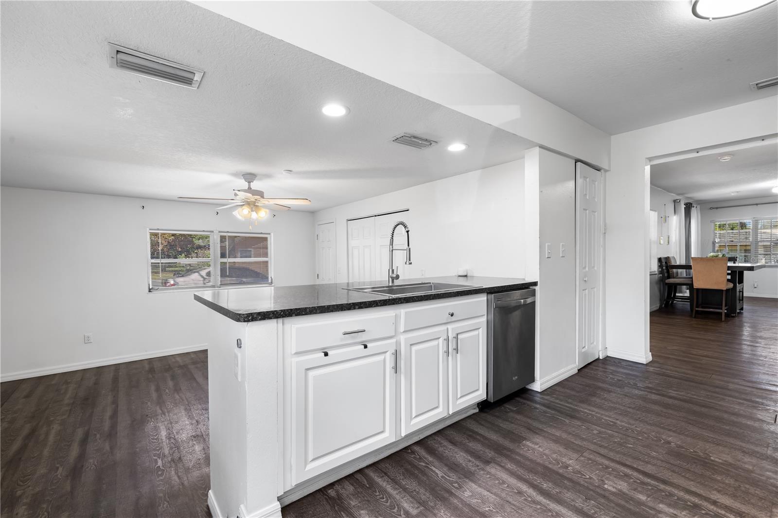 Image 10 of 41 For 117 Strickland Street