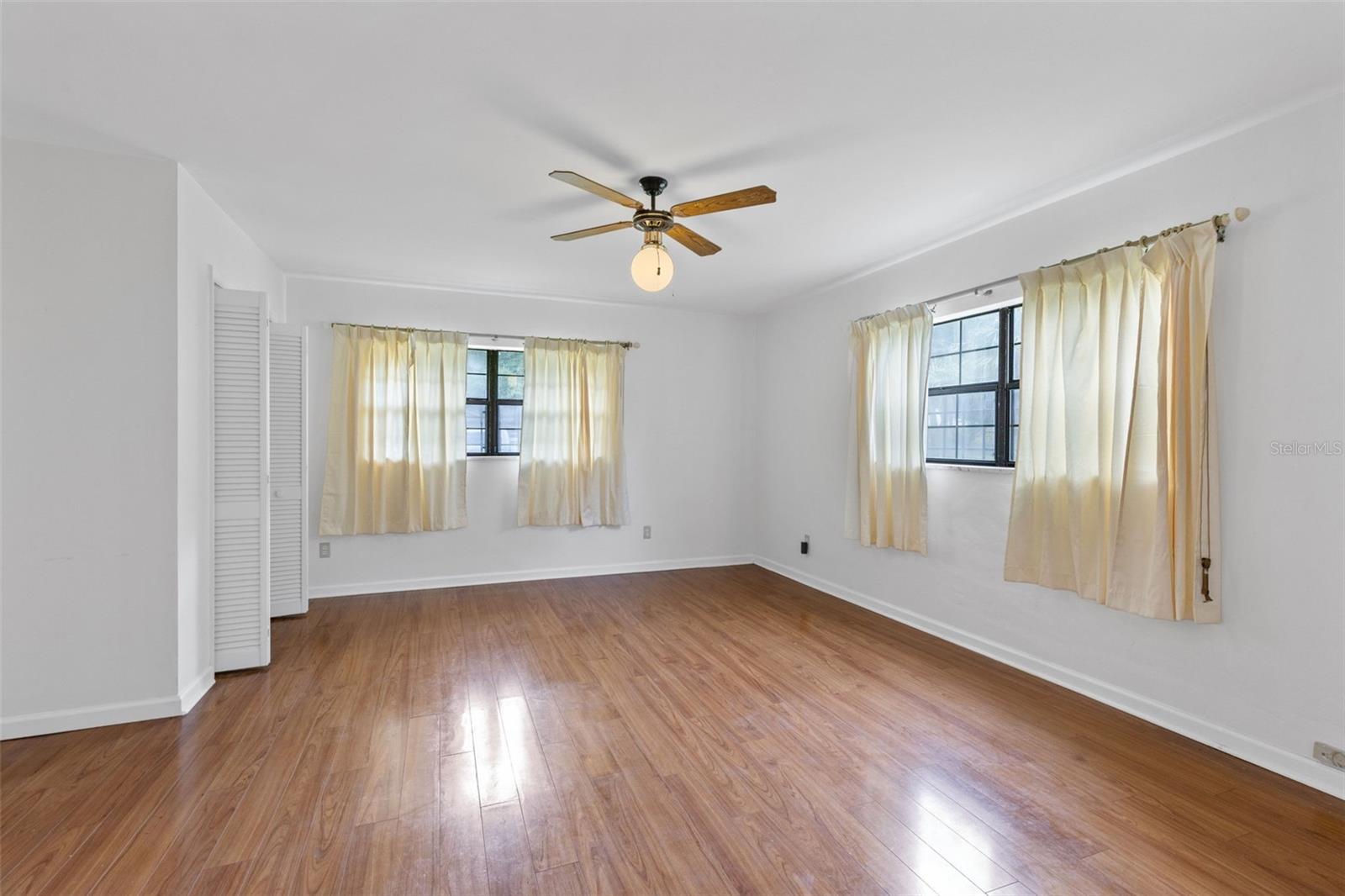 Image 13 of 31 For 2234 James Drive