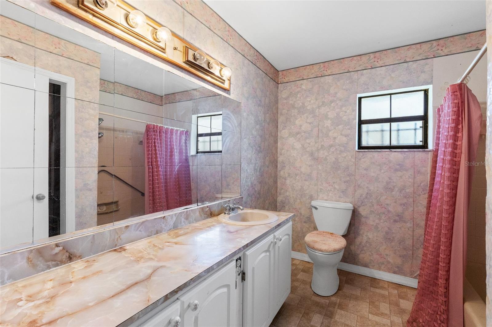 Image 15 of 31 For 2234 James Drive