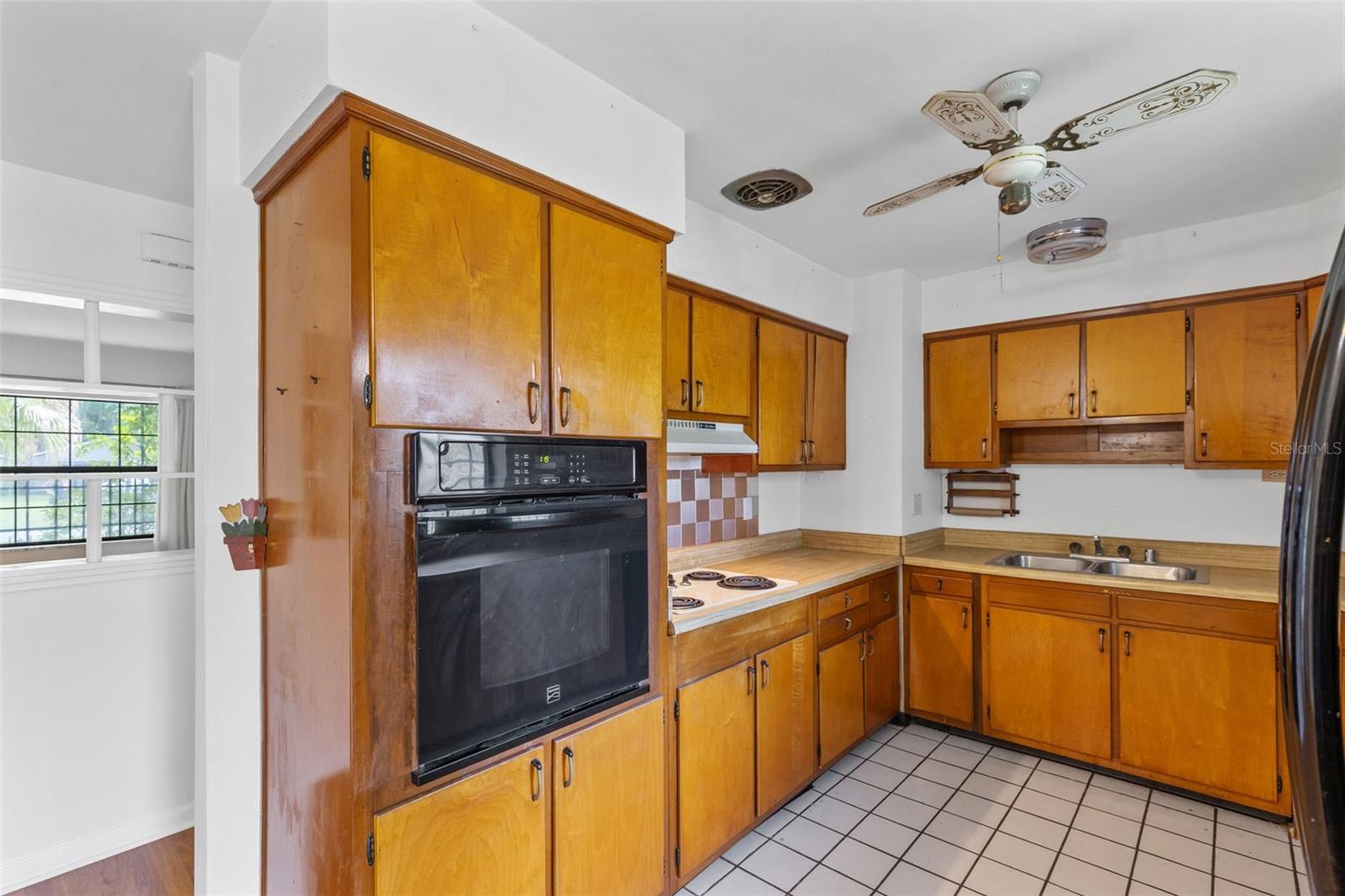 Image 23 of 31 For 2234 James Drive