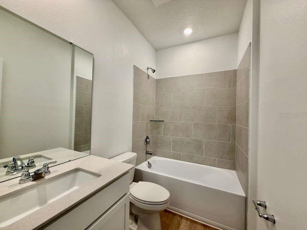 Image 10 of 19 For 5111 Natalia Drive