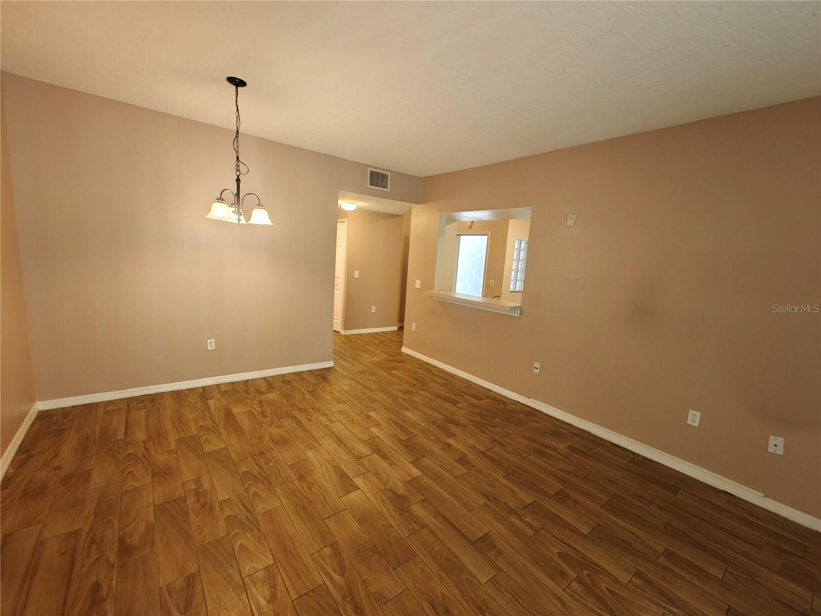 Image 17 of 23 For 6022 Portsdale Place 102