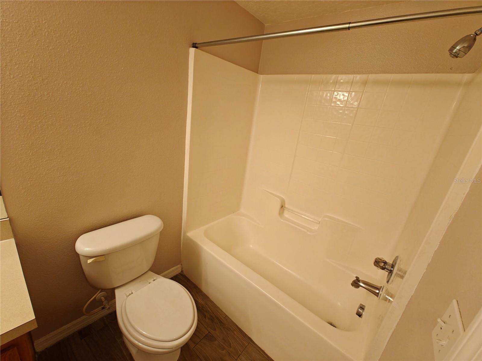 Image 20 of 23 For 6022 Portsdale Place 102
