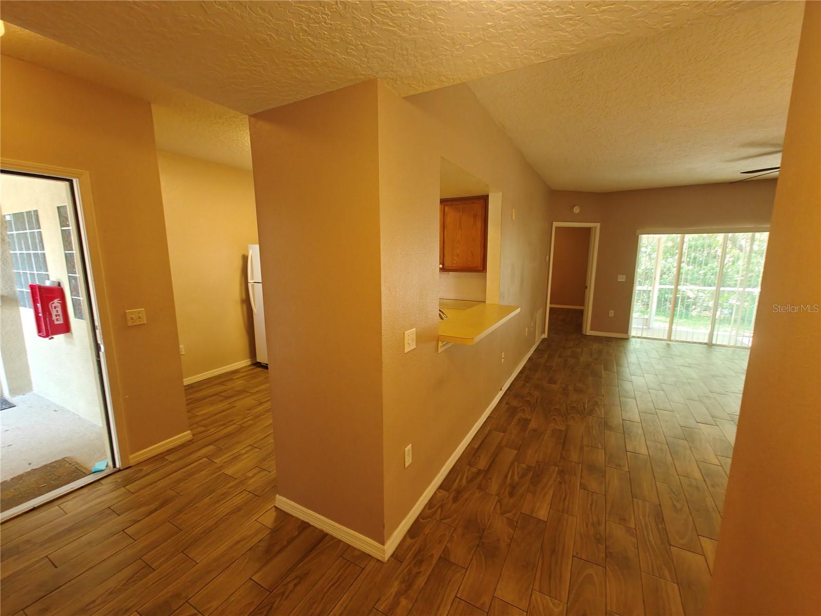 Image 9 of 23 For 6022 Portsdale Place 102