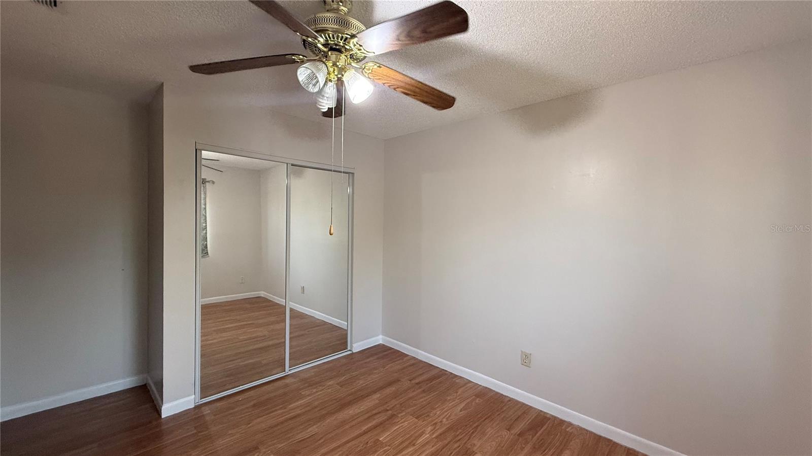 Image 15 of 18 For 2385 Tom Jones Street 4c