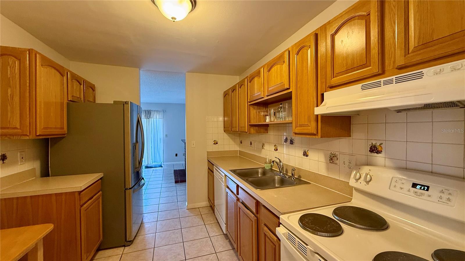 Image 4 of 18 For 2385 Tom Jones Street 4c