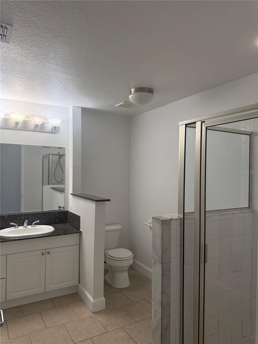Image 17 of 24 For 2053 Green Oak Court