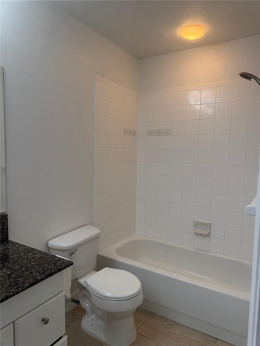 Image 21 of 24 For 2053 Green Oak Court