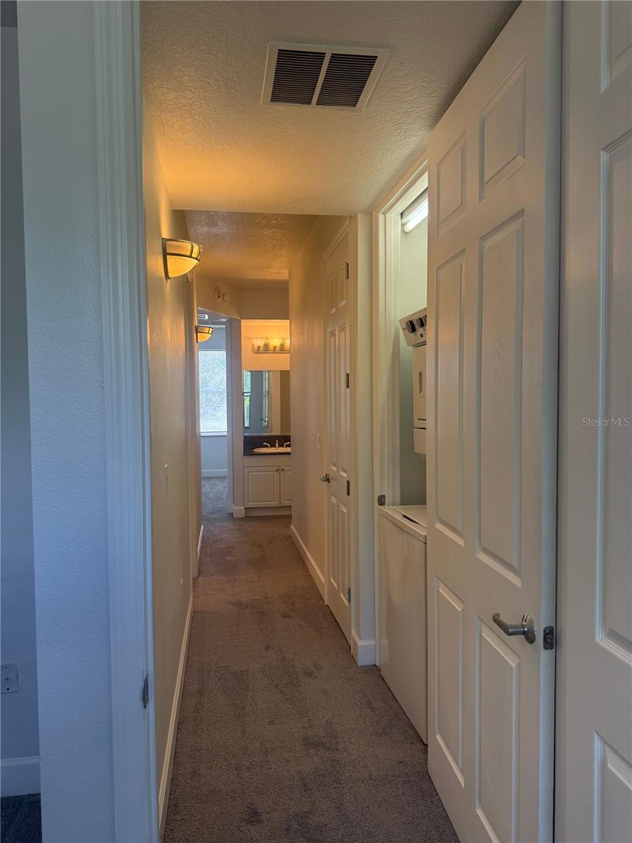 Image 22 of 24 For 2053 Green Oak Court