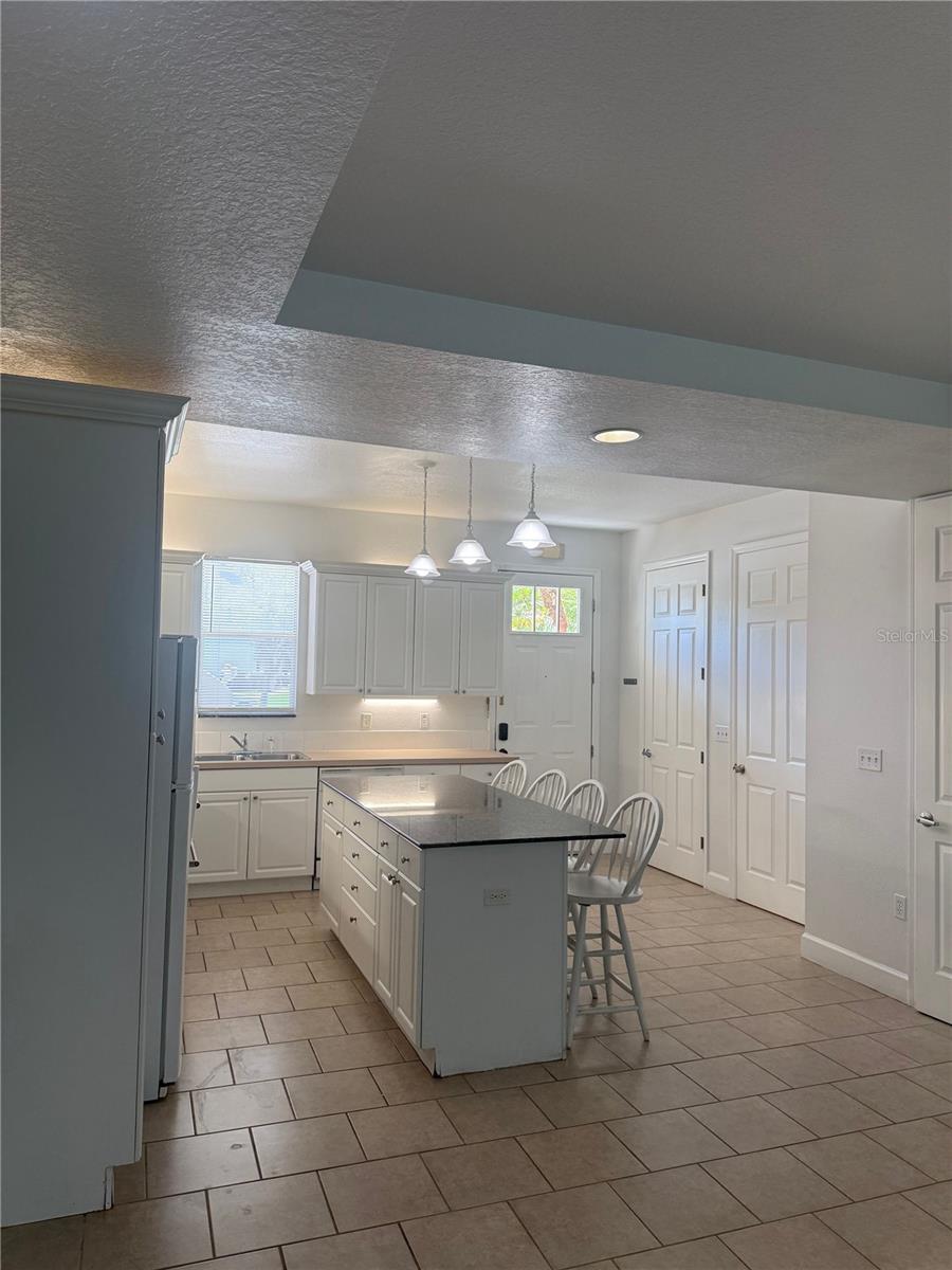 Image 6 of 24 For 2053 Green Oak Court