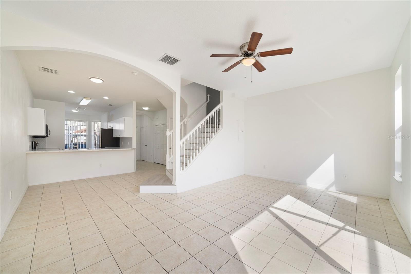 Image 11 of 35 For 1286 South Beach Circle