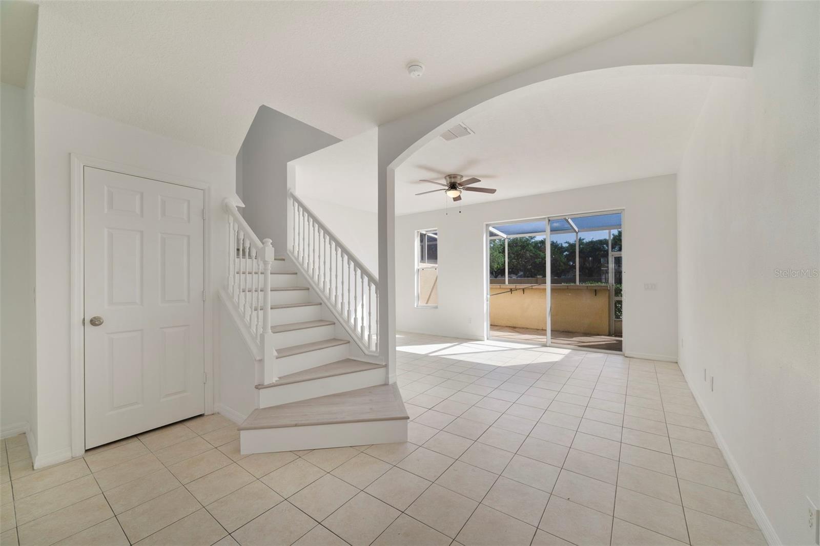 Image 9 of 35 For 1286 South Beach Circle