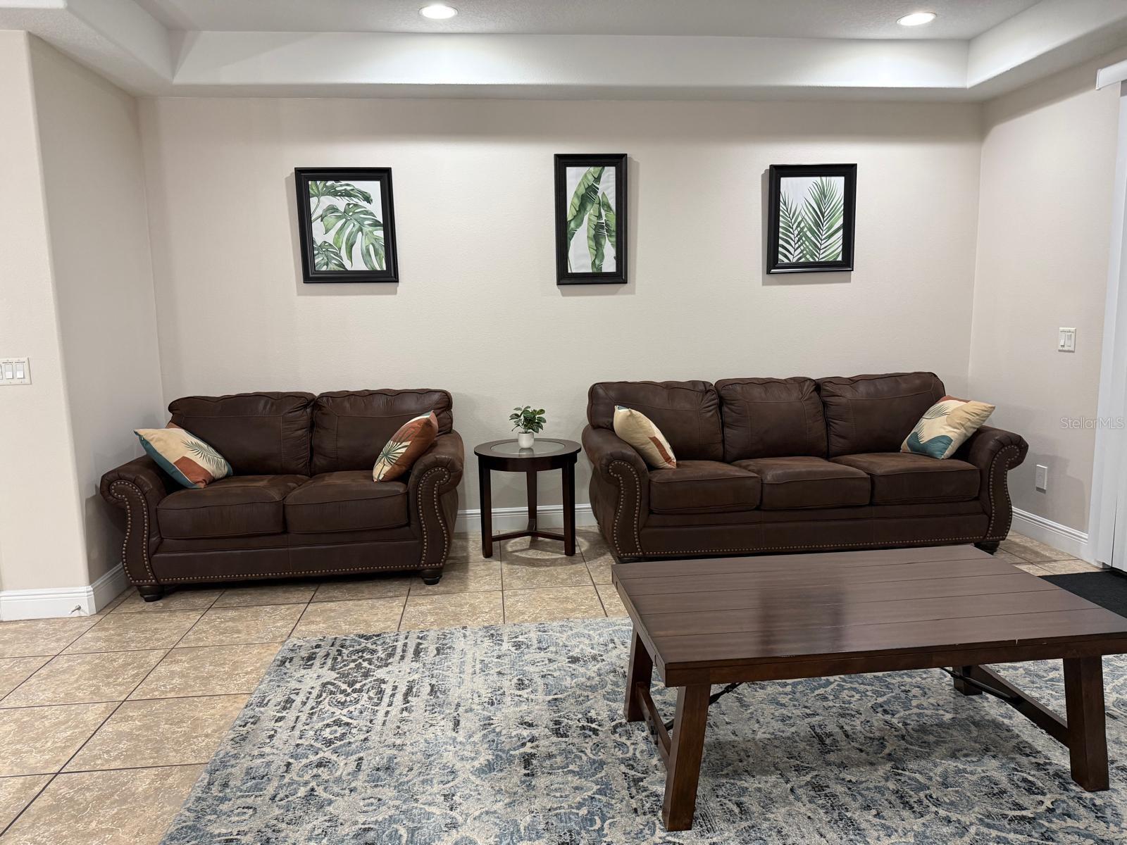 Image 3 of 45 For 8106 Roseville Road
