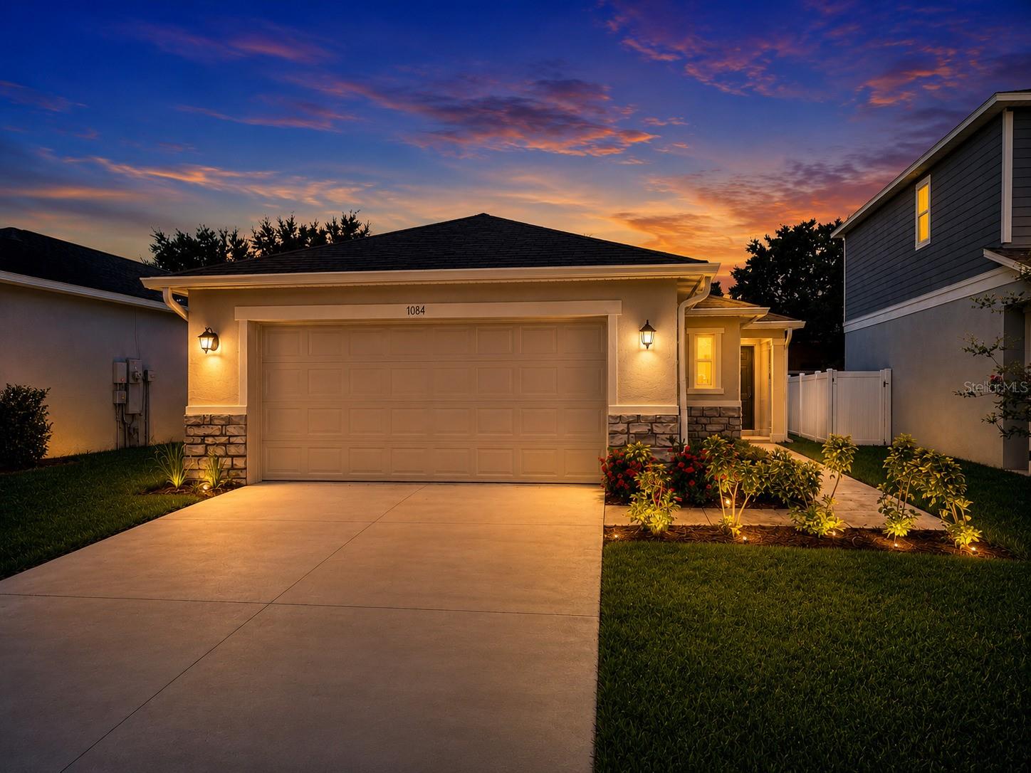 Image 2 of 41 For 1084 Papaya Circle
