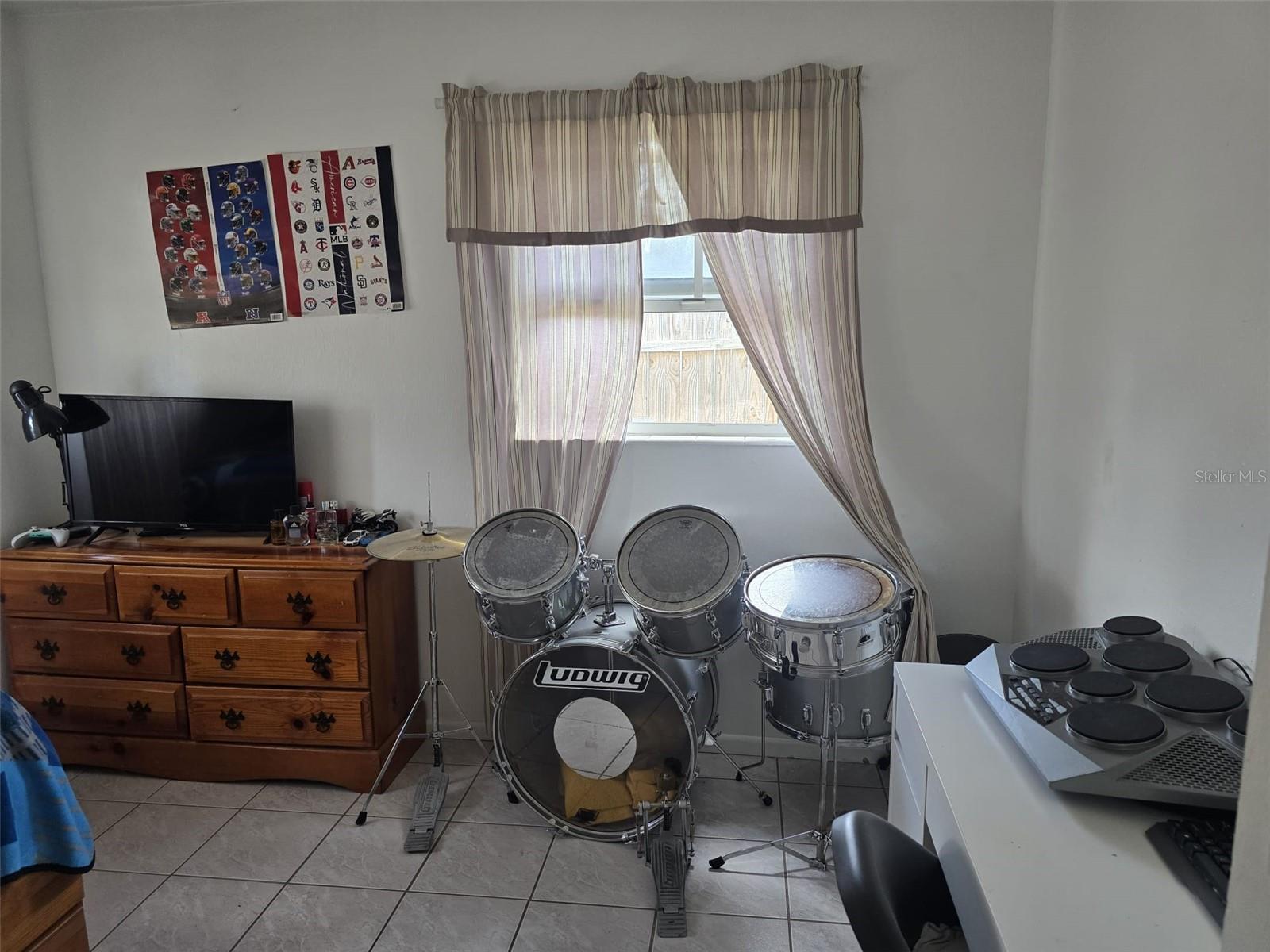 Image 10 of 19 For 10325 Loubet Street